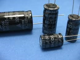 Capacitor 10mf X 50v (8x11mm) 10uf X 50v  No Polar X 10 Unid