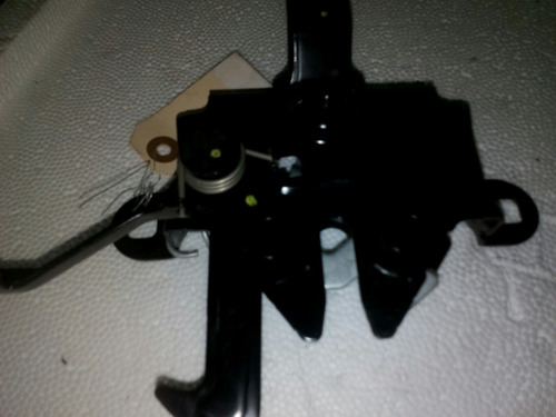 Cerradura Capot Chevrolet Colorado