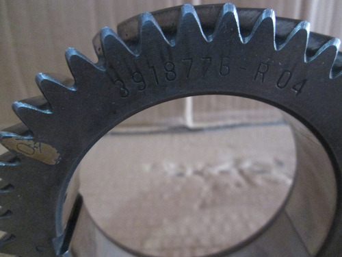 Piñon De Cigueñal Motor 6 Isc Cargos 4432/2632 (Usado)