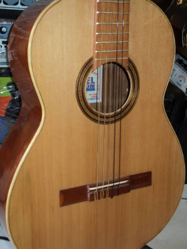 Guitarra Acústica Semiprofesional Falcón Clásica+envío