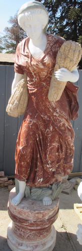 180 Cms. Escultura Mármol * Otoño No Disponible