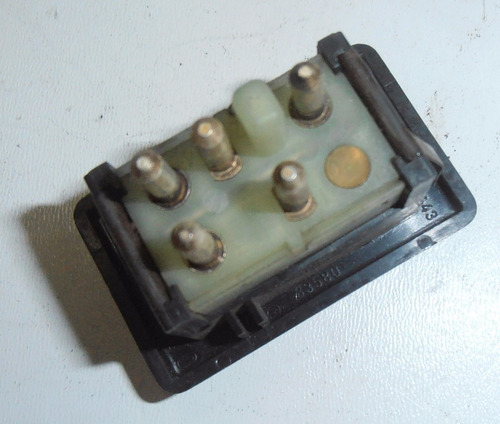 Botón De Alzavidrio Trasero Volvo 240 Gl Año 1987-1991