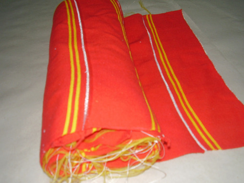 Cuello Para Chombas Rojas Con Tiras Amarillas Ven X 30 Unid