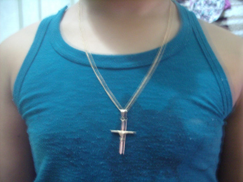 Corrente Folheado A Ouro Com Crucifixo.