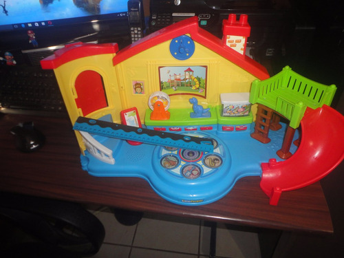 Fisher Price Little People Playset
