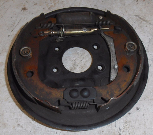 Plato De Freno Trasero Izquierdo Fiat Fiorino Año 1998-2004