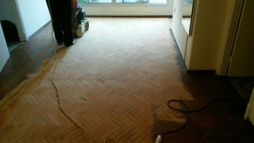 Imagen 5 de 6 de Alquiler De Pulidora Para Pisos De Madera O Parquet