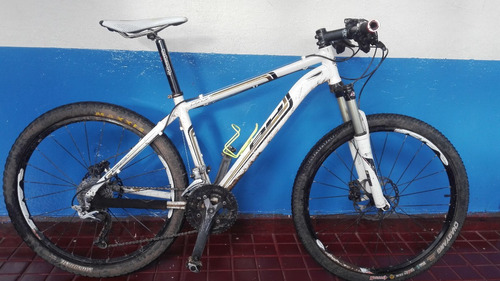 Bicicleta Montaña Xc Aro 26 Marca Bh Peak Mejoras Carrera