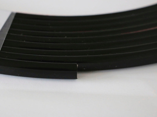 Moldura Caribe Negra 7.20 Mts. De Largo 1 Cm De Ancho
