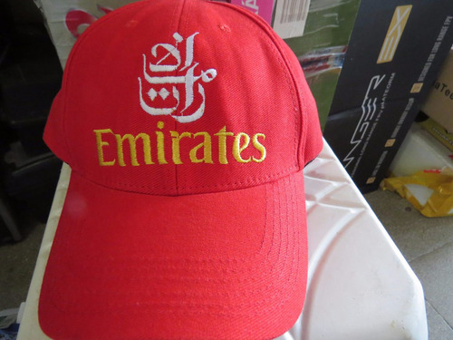 Boné Bordado Emirates