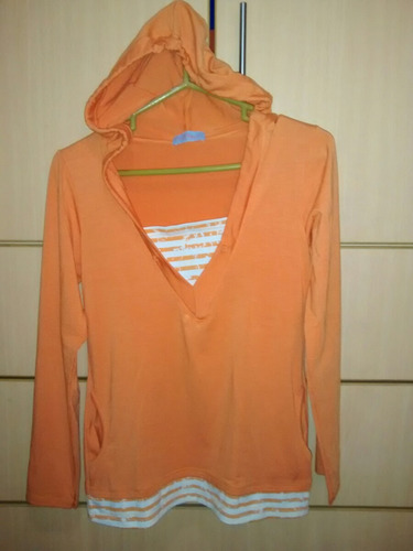 Polera Con Capucha Naranja Talla M Usada Dama