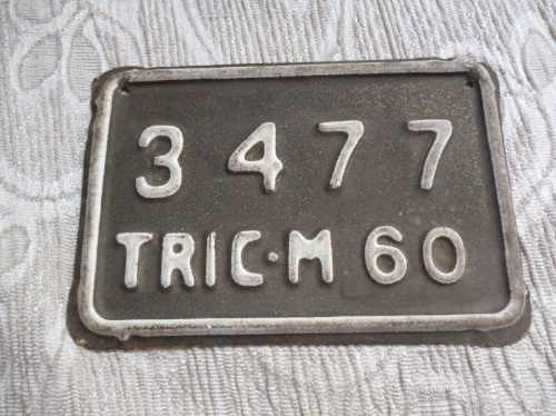 Placa De Triciclo De Peru Año 1960 Muy Bonita Para Coleccion