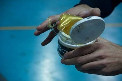 Imagen 2 de 3 de Haken Gold Resina De 250 Gr Baja Temp Pega Para Handball