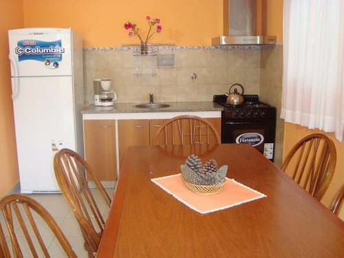 Paseo 117 Entre 1 Y 2 - Casa Y Dptos. A 1 Cuadra Del Mar