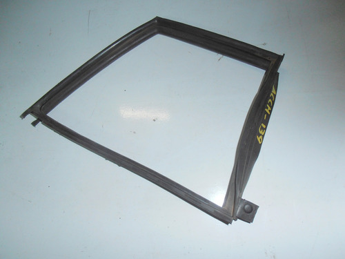 Goma De Vidrio Aleta Tr Derecho Hyundai Accent Año 2006-2010