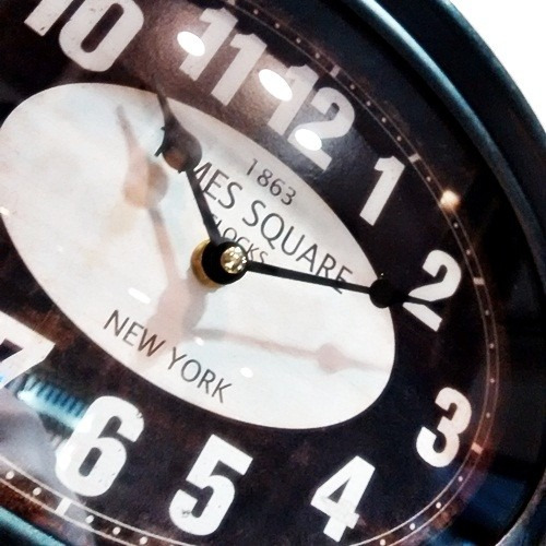 Reloj de pared ovalado - La Aldea