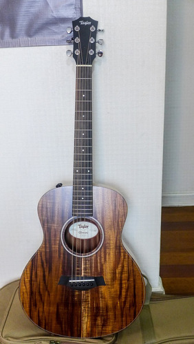 Guitarra Taylor Mini Gs E-koa Electro-acusti (para Importar)