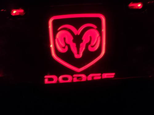 Imagen 7 de 11 de Porta Placa De Acrilico Con Luz Ford Chevrolet Gm Dodge