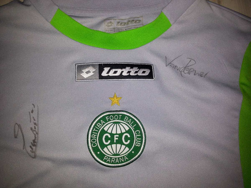 Camisa De Jogo De Goleiro Do Coritiba # 1- Lotto Autografada