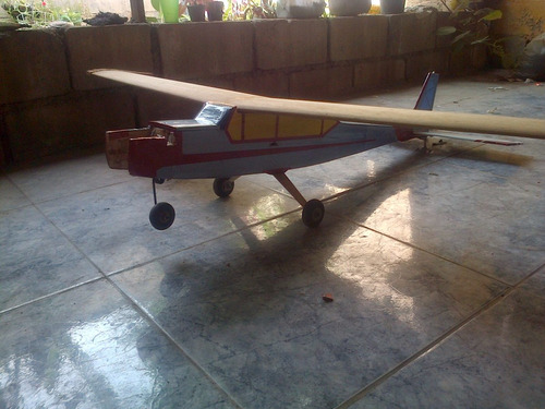 Avion Para Motor A Nitro Todo En Balsa