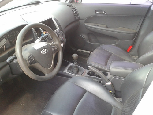 Imagem 5 de 5 de Sucata De I30 Para Retirada De Peças
