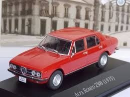Alfa Romeo 2300 1 43  Colección 11 Cm Ixo C Acrilico Divino