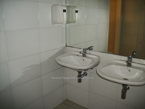 J.s. Buen Local Comercial Con Renta