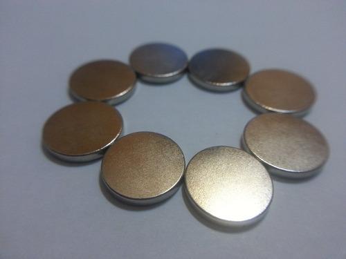 Imagem 1 de 6 de Ima De Neodímio / Super Forte / 10mm X 1,5mm * 200 Peças