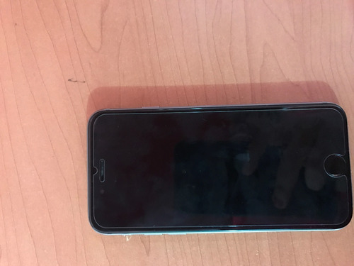 Vendo iPhone 6 16g Plateado Con Negro