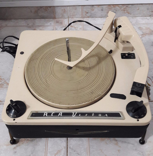 Tocadiscos Rca Victor Con Parlantes Originales