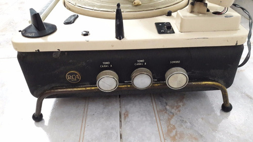 Tocadiscos Rca Victor Con Parlantes Originales