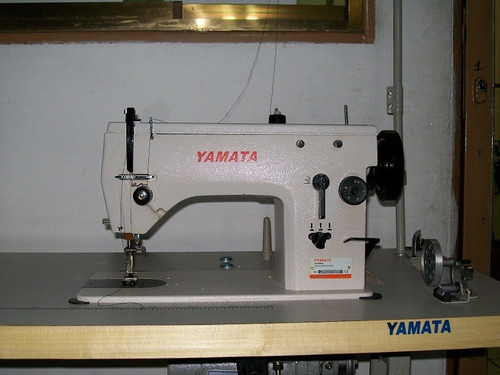 Maquina De Coser Yamata 20u Recta, Zig- Zag 