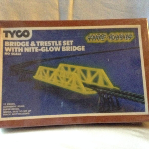 Vintage. Tyco. #866. Bridge And Trestle . With Nite-glow (Usado)