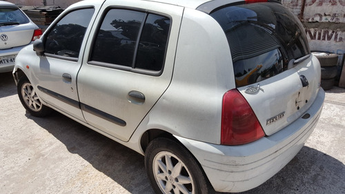 Sucata Renault Clio Rt 1.0 16v - Ano: 2001 (somente Peças)