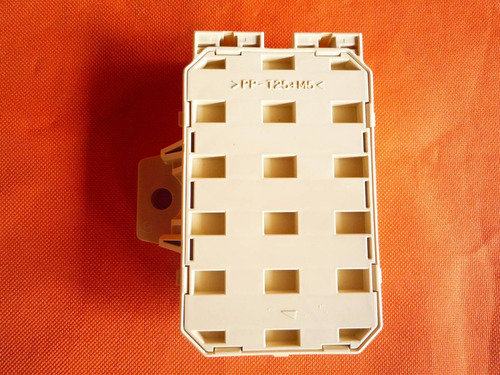 Imagen 3 de 6 de Fusilera De Cabina Toyota Hilux Prado 4runner Meru Origi. D1