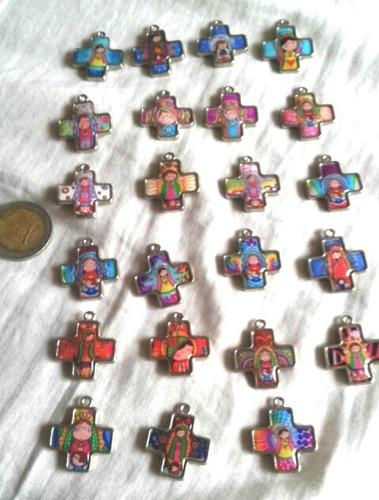 Flopi Accesorios: 12 Dijes Virgencita Porfis Souvenirs $200