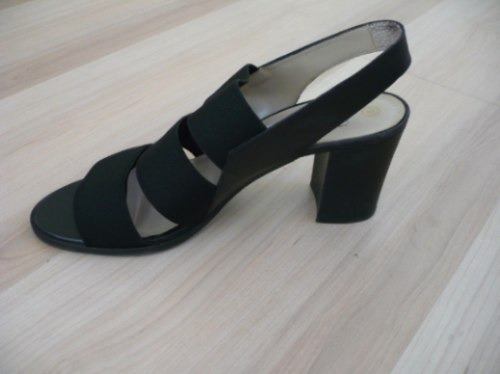 Oportunidad! Sandalias Negras Marca Ladybug! Impecables !!!