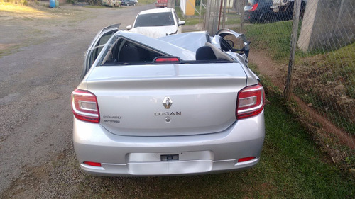 Imagem 2 de 8 de Sucata Logan 2015 1.0 16v Flex - Rs Auto Peças Farroupilha