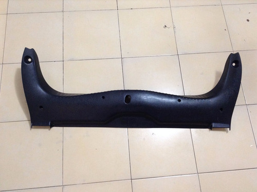 Plastico Interior De Cajuela Ford Focus Sedan Mod 00-04 Oem