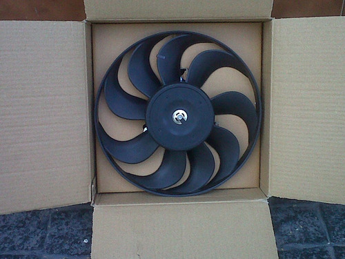 Imagen 3 de 5 de Electroventilador Chico Vw Bora Golf Audi A3 Electro Todos