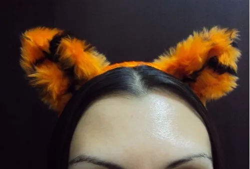 tiara-orelha-de-gato-pelucia  Tiara orelha de gatinho, Tiara, Orelhas de  gato