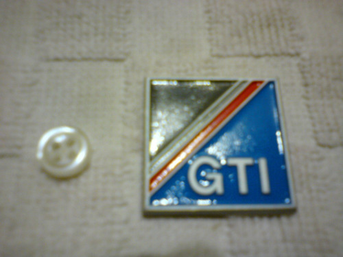 Emblema Gti  Metalico Original