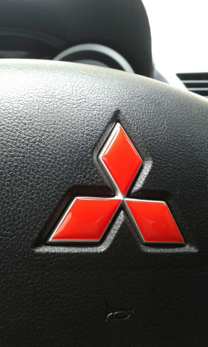 Aplique Autocolante Mitsubishi Vermelho Tr4 2011+