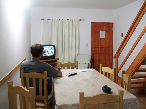 Imagen 4 de 10 de Triplex Al Fondo A 2 Del Mar Garage Techado Calle 2 N° 5657