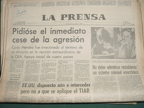 Diario Prensa Guerra Malvinas Falklands 27/4/82 Piden Cese