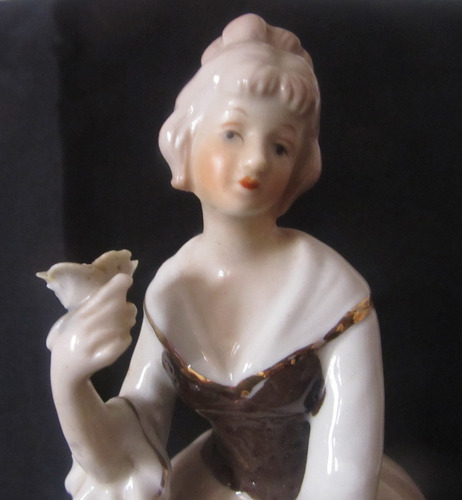 El Arcon Antigua  Figura Porcelana Dama Vintage  20 Cm