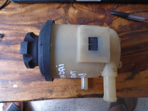Imagen 2 de 4 de Vendo Tanque De Power Steering De Hyundai Accent Año 2009