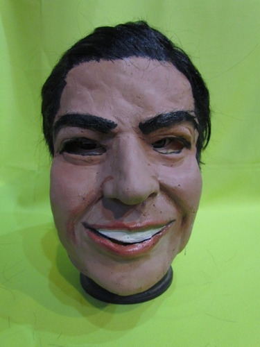 Mascara En Latex - Carlos Gardel