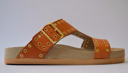 Sandalias Cuero Planas Remachadas Chatitas Mujer