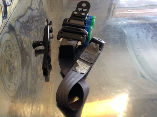 Cinturon De Seguridad Trasero Derecho Cherokee 99-04